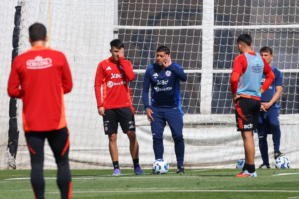 Nicolás Córdova ha tomado especiales medidas para entrar en el camarín de Chile. Foto: Photosport.