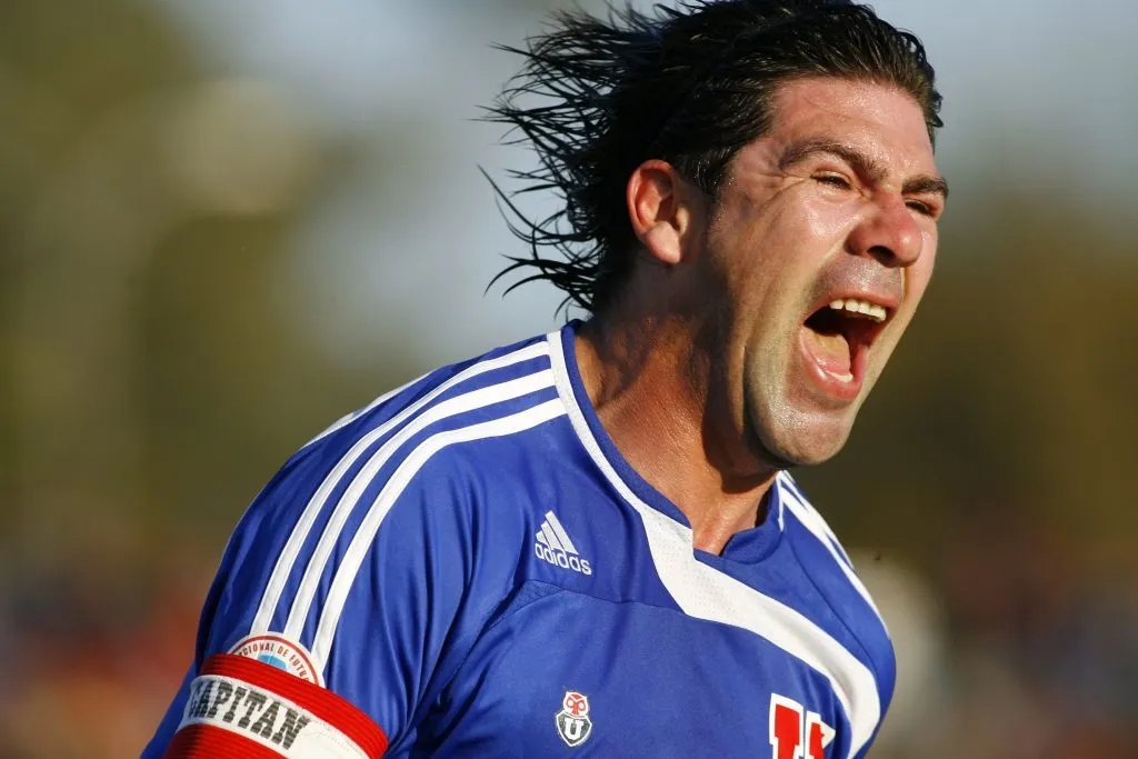 Marcelo Salas se enamoró del juego de Juan Covarrubias cuando era niño. (ANDRES PINA/PHOTOSPORT).