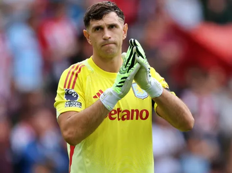 Nuevo ridículo del "Dibu" Martínez en cierre del mercado de fichajes