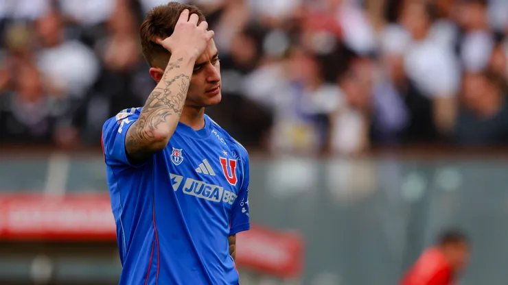 Franco Calderón fue expulsado en U de Chile en el Superclásico.