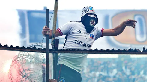 El pasado domingo en el Monumental muchos hinchas estaban arriba de las rejas en el recinto.