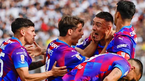 Figura de Católica es demandada por su ex representante.