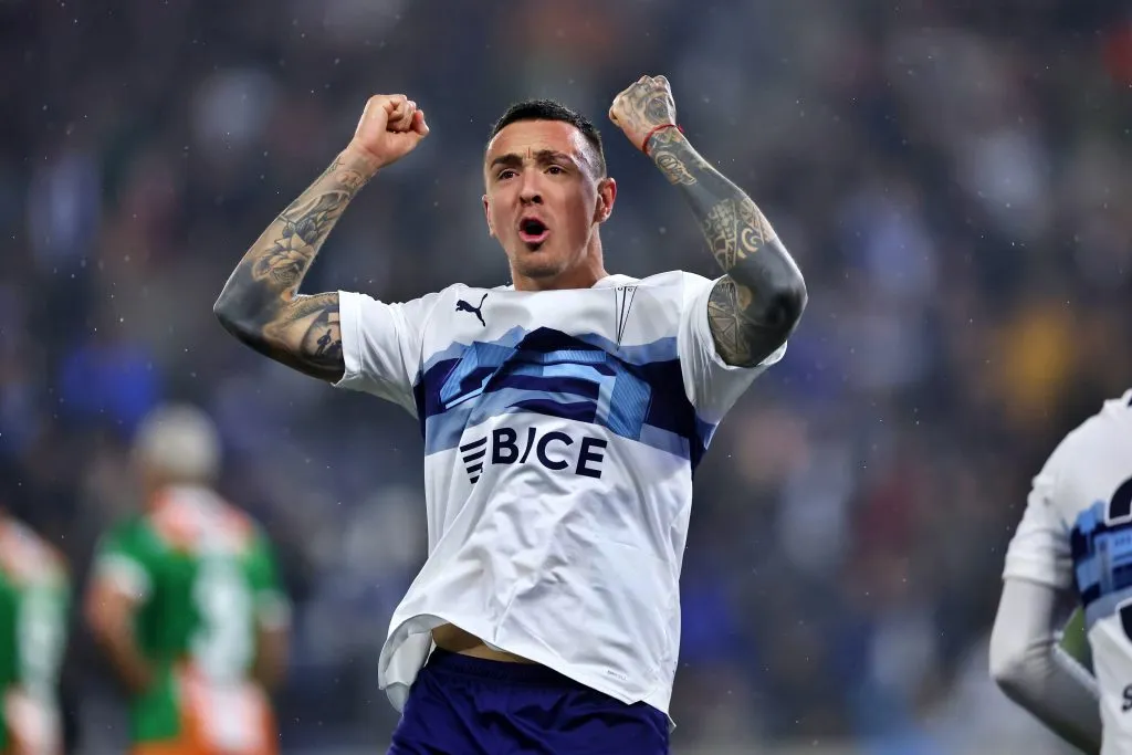 Tomás Asta-Buruaga, el defensor de Católica que enfrenta millonaria demanda (Photosport)