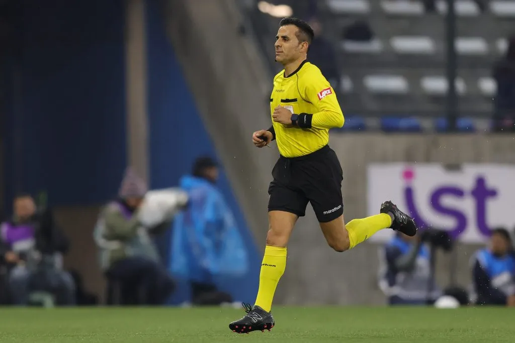 Piero Maza acusó una pelea entre los cuerpos técnicos de U. Católica y Cobresal | Photosport