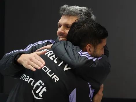 Aún no dirige un partido y está maravillado con la hinchada de Colo Colo