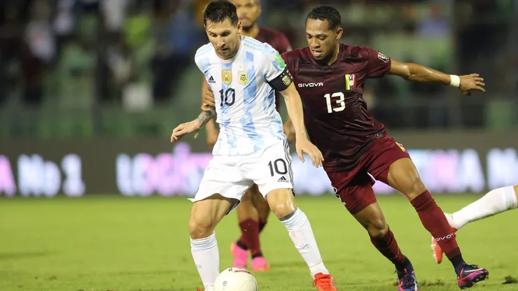La albiceleste recibe en el Monumental de River a su símil de Venezuela por la fecha 17.