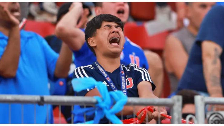 Aseguran que la U podría estar cuatro sin sus hinchas en torneos de la Conmebol.