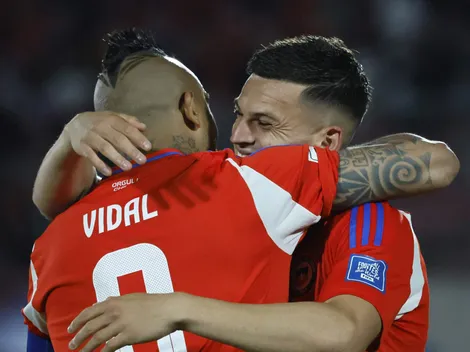 Cepeda se transforma en el "nuevo Vidal" con el hincha de la Roja