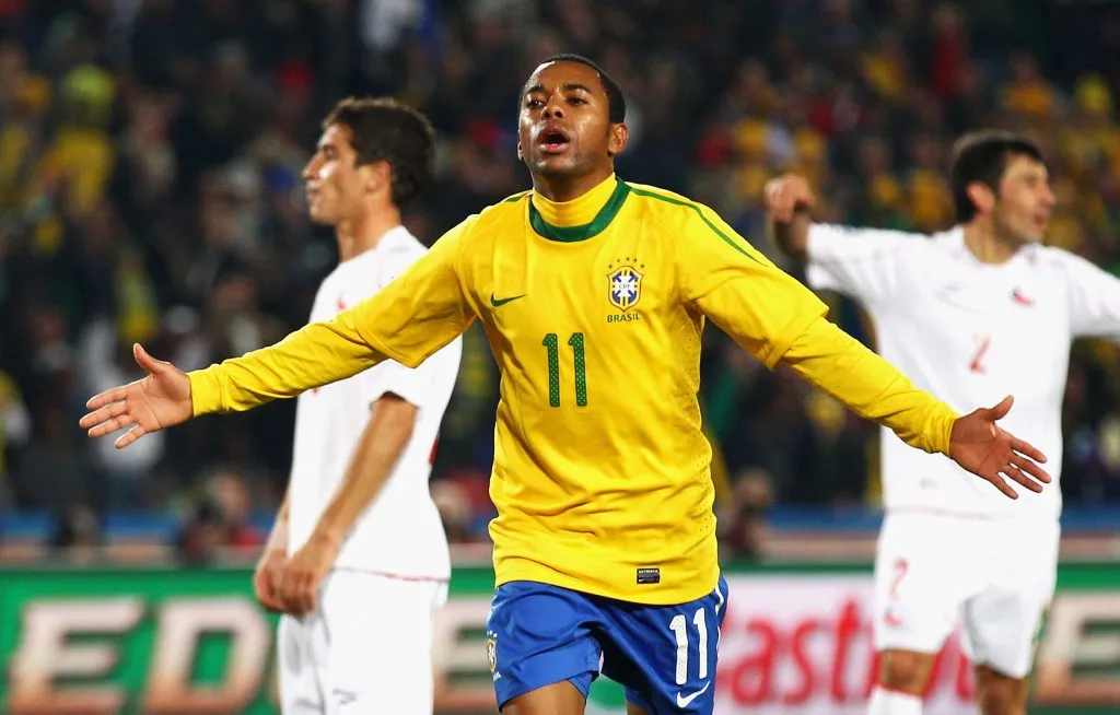 Robinho le anotó 9 goles a la selección chilena durante su carrera. (Foto: Richard Heathcote/Getty Images)