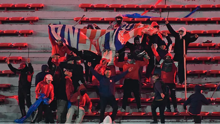 Aseguran que es un "tongo" el castigo de la Conmebol por los incidentes en Avellaneda