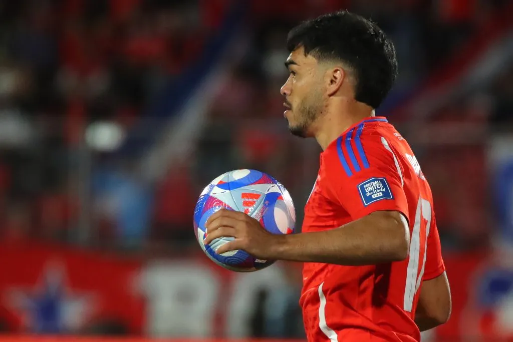 Gabriel Suazo hace rato es un indiscutido en las convocatorias y oncenas de la Roja. Ante Brasil fue el capitán. (Jonnathan Oyarzun/Photosport).