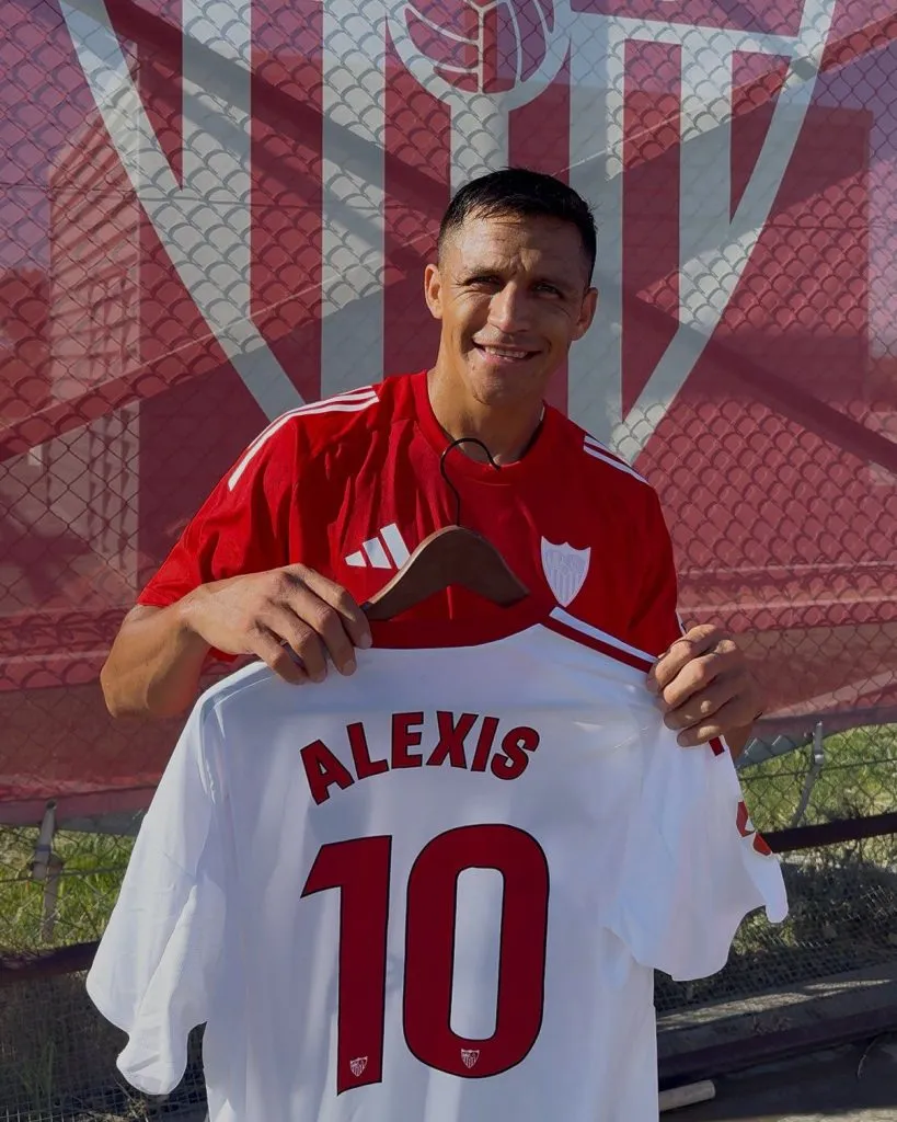 Alexis ocupará el dorsal 10 con el Sevilla. Foto: Sevilla.
