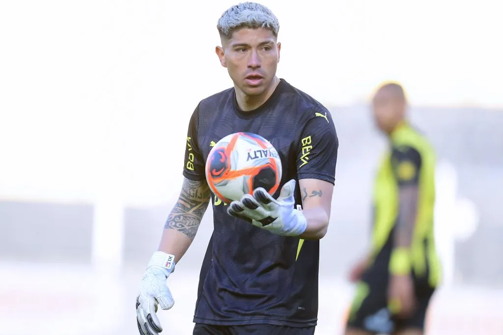 Brayan Cortés venía siendo el titular de Chile. Imagen: Photosport