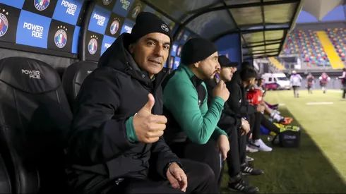 Referente de Universidad de Chile sigue en crisis con Deportes Temuco: Su defensa como gato de espaldas.