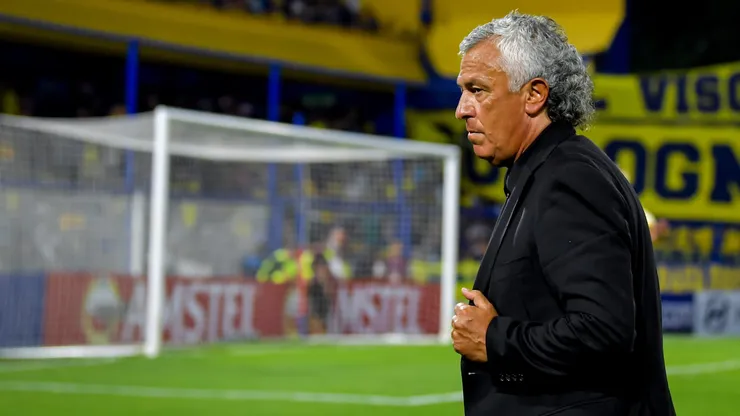 Néstor Gorosito dirigiendo a Alianza Lima.