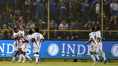 Surinam dio el golpe y le ganó a El Salvador de visita.