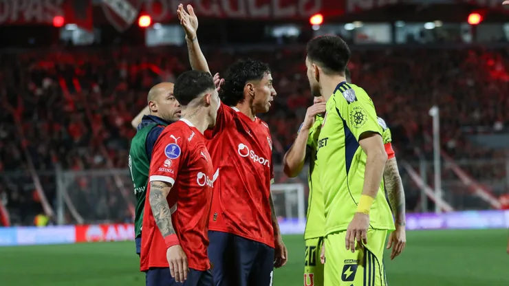 La Universidad de Chile eliminó por escritorio a Independiente.