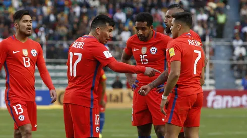 Medel, Vidal, Alexis y Beuasejour están en el top 10 de jugadores que más partidos acumulan por Chile