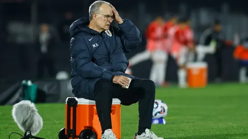 Marcelo Bielsa dirigiendo a Uruguay.