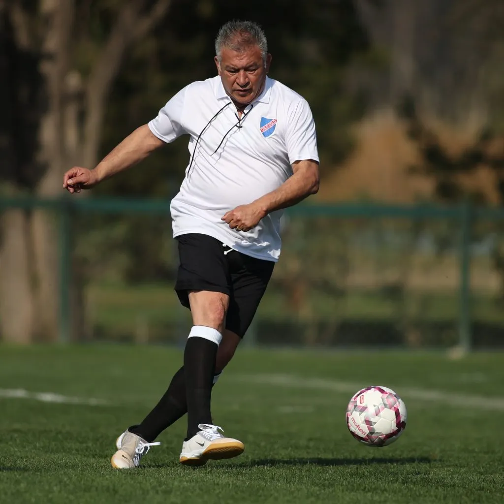 El Bichi volvió a repartir magia en Colo Colo en un partido histórico. Foto: Colo Colo.