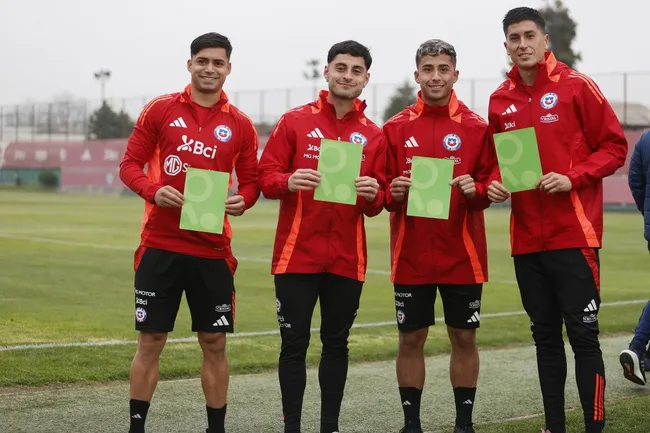 La “Tarjeta Verde” regresa después de varios años. Foto: Carlos Parra – Comunicaciones FFCh.