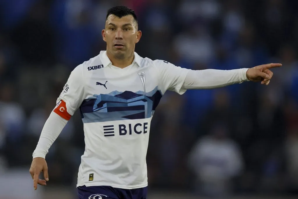 Gary Medel quedaría fuera del duelo contra Deportes Limache/Photosport