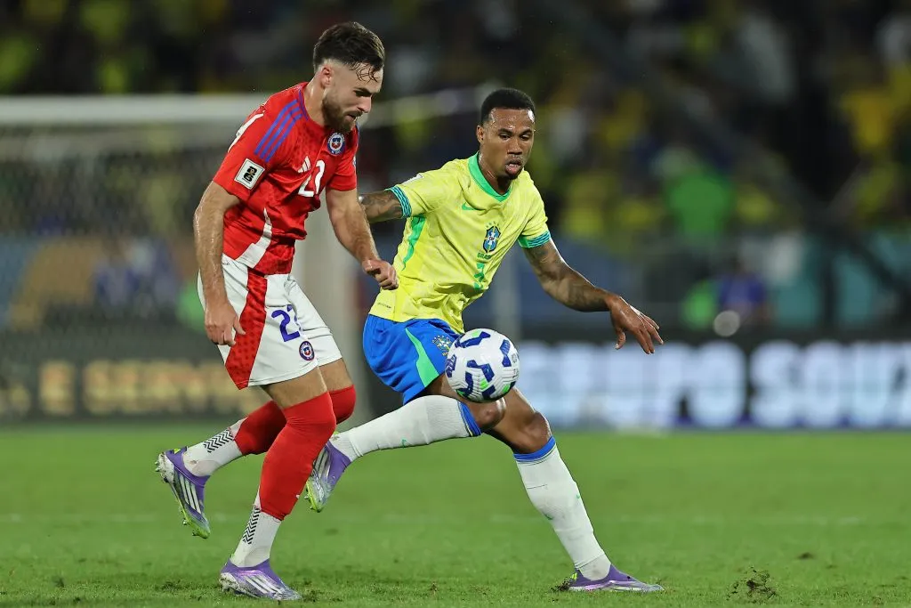 Ben Brereton fue titular ante la selección de Brasil en el mítico estadio Maracaná. (Heuler Andrey/DiaEsportivo/Photosport).