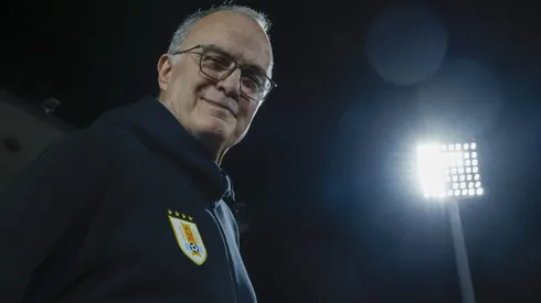 Marcelo Bielsa en el Estadio Nacional ante Chile.
