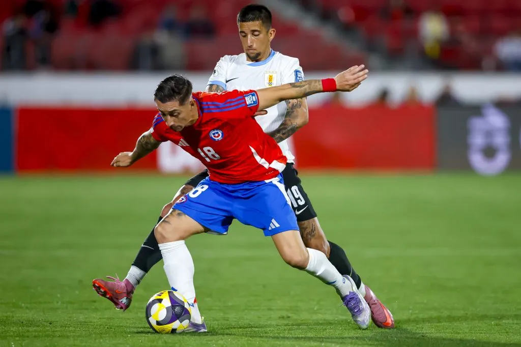 Caamaño pide que nunca falte Echeverría en el mediocampo de la selección chilena.