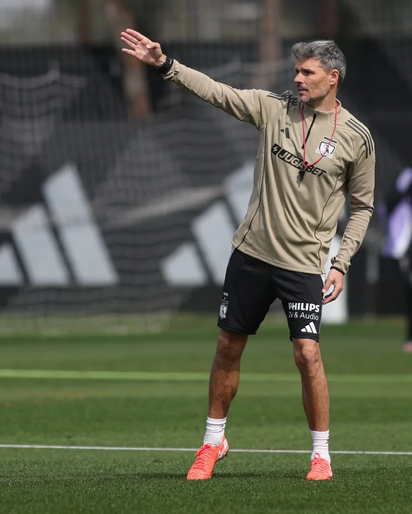 Fernando Ortiz le ha sacado el jugo al plantel de Colo Colo en su primera semana. Foto: Colo Colo.