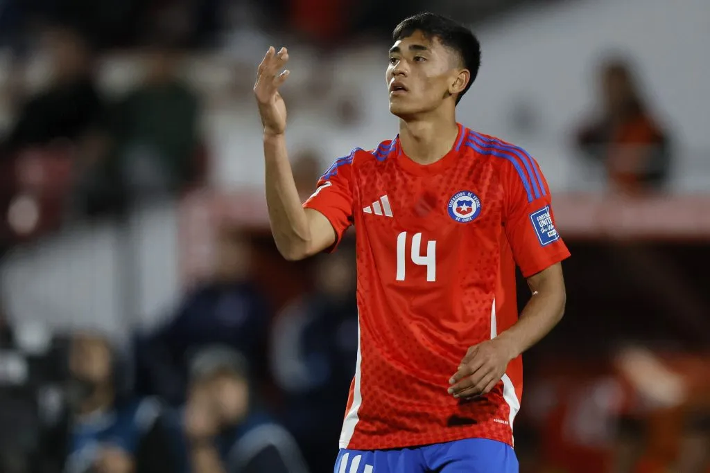 Emiliano Ramos debutó por la Roja y le dejaron tarea