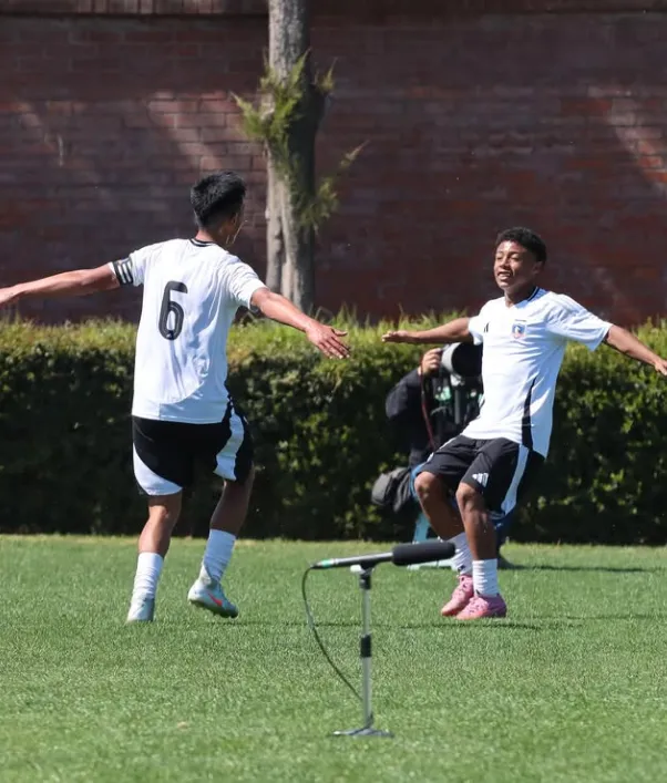 Amaro Delgado la rompió en la goleada de Colo Colo en el Superclásico y algunos lo comparan con Lamine Yamal. Foto: Benjamín Flores, Colo Colo.