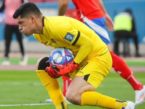 Con mención a Chile: La emotiva arenga de Lampe en histórica clasificación