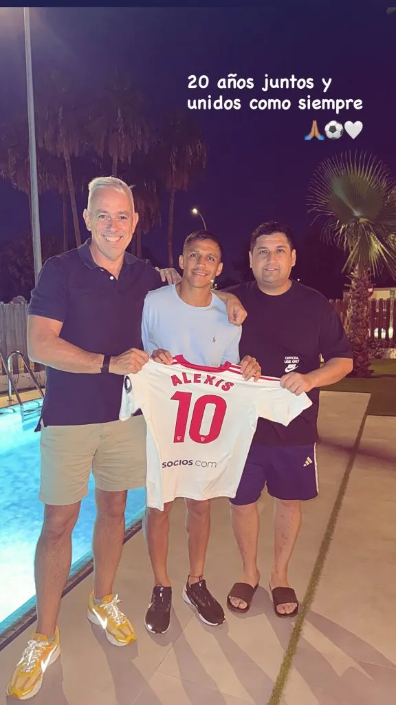 Alexis ocupará la número 10 que en su minuto utilizó Diego Maradona