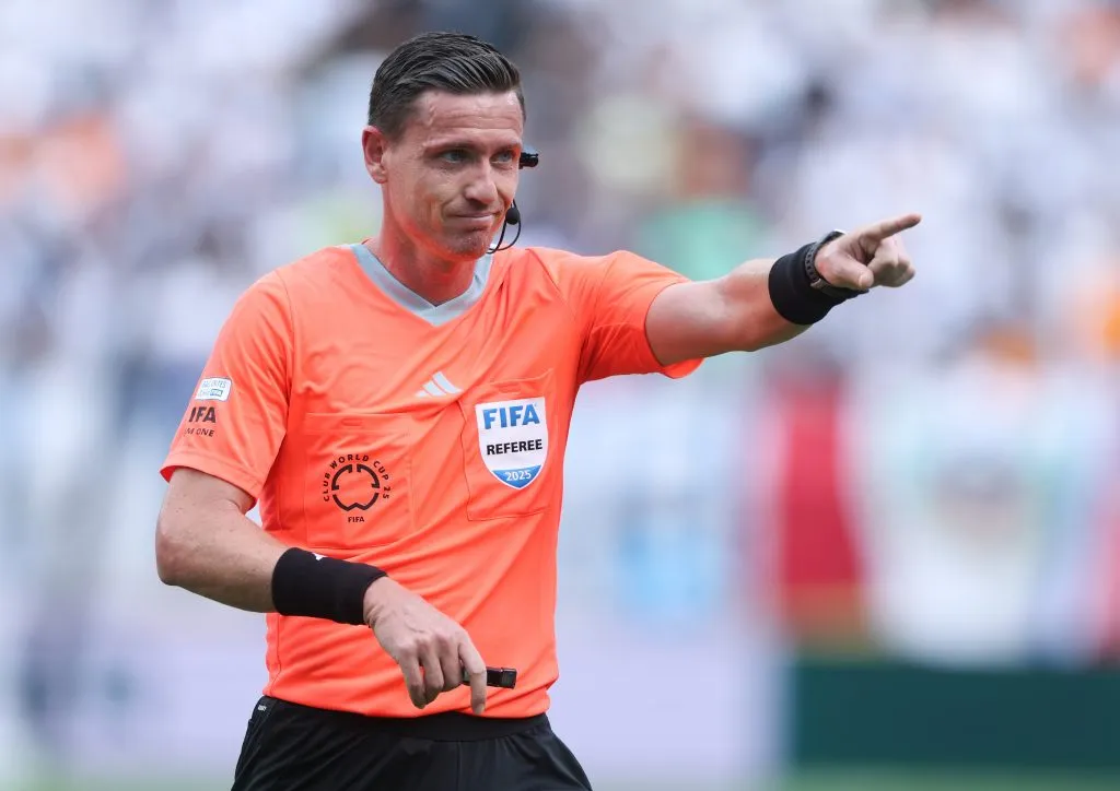 El árbitro Ramón Abatti estará en el duelo de Alianza Lima vs Universidad de Chile por la Copa Sudamericana. (Photo by Richard Pelham/Getty Images)