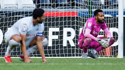 El portero del Swansea City terminó muy triste por el final del partido.