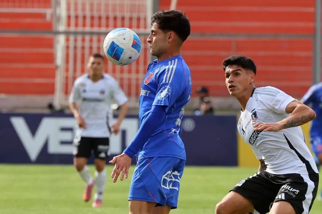 Javier Altamirano tuvo mucho espacio para manejar los hilos ofensivos del equipo. (Jonnathan Oyarzun/Photosport).