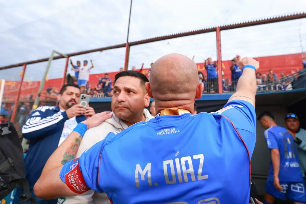 La “copita” de la Supercopa sigue generando polémica. Foto: Javier Vergara/Photosport
