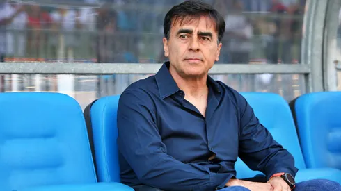 Gustavo Quinteros puede llegar a Independiente tras no volver a Colo Colo.