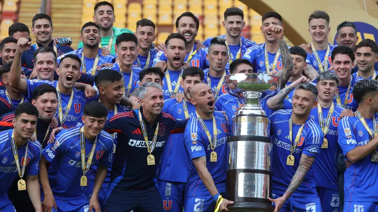 U. de Chile derrotó por 3-0 a Colo Colo.