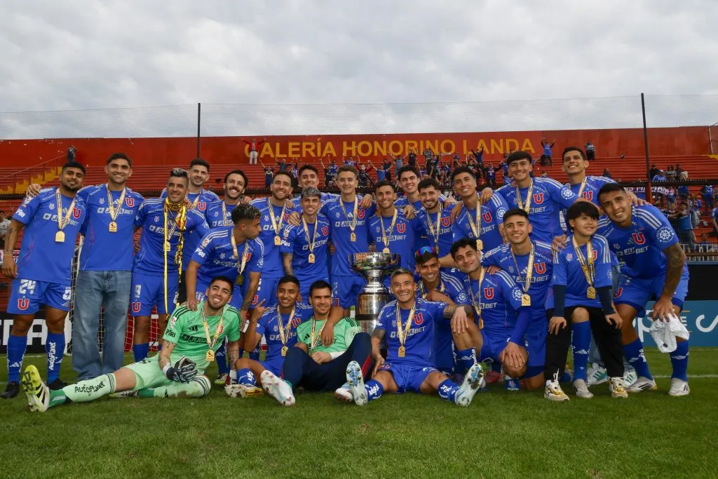 Los Azules repetirían ante Alianza el XI que logró la Supercopa vs. Colo Colo. (Foto: Andres Pina/Photosport)