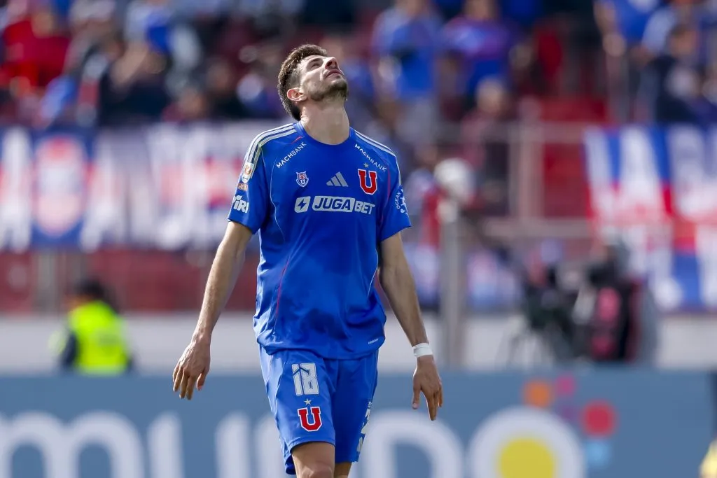Según Álvarez el delantero podrá volver en la revancha ante Alianza, algo que, según esta versión, provocó molestia en el cuerpo médico. Foto: Pepe Alvujar/Photosport