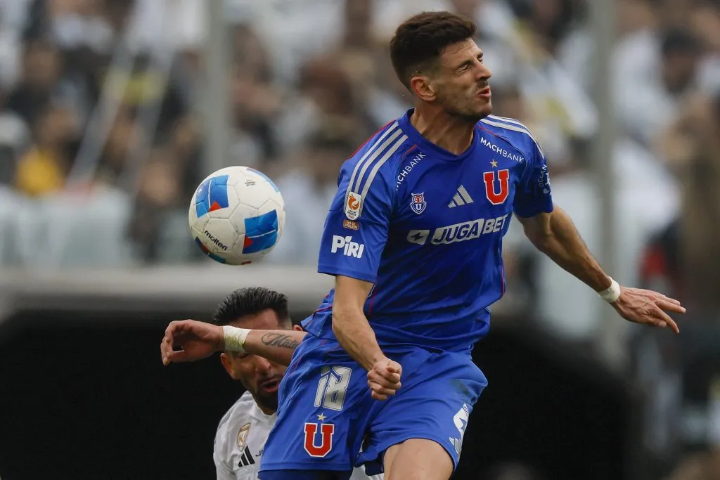 Lucas di Yorio pasó por el quirófano y ni siquiera viajó a Perú. (Andres Pina/Photosport).