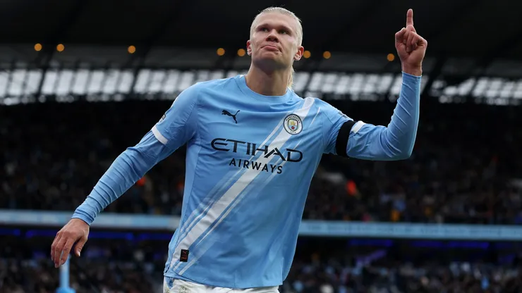 Erling Haaland será titular en Manchester City vs Napoli, en busca de marcar su gol 50 en la Champions League.