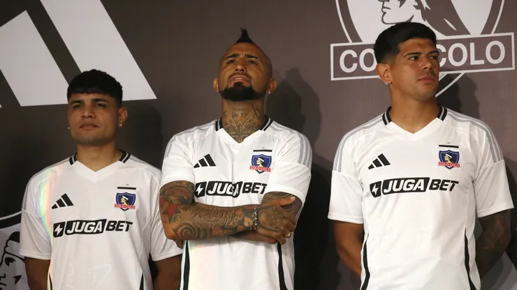 Piden que Pavez, Vidal y Aquino se vayan de Colo Colo