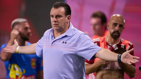 Este retirado delantero fue parte del equipo albo campeón de la Libertadores.