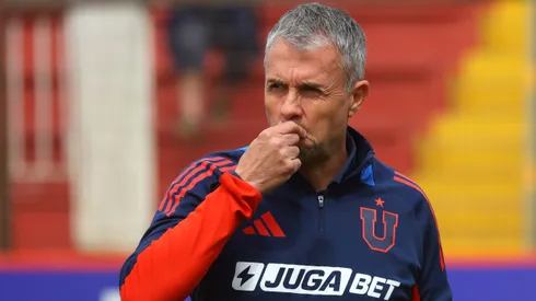 Gustavo Álvarez se deja querer con los hinchas de la U.