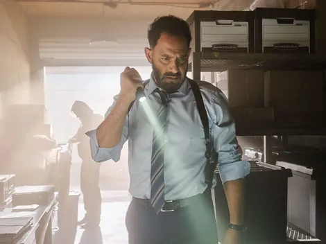 Es deportista, experto en artes marciales y ahora protagoniza serie del momento