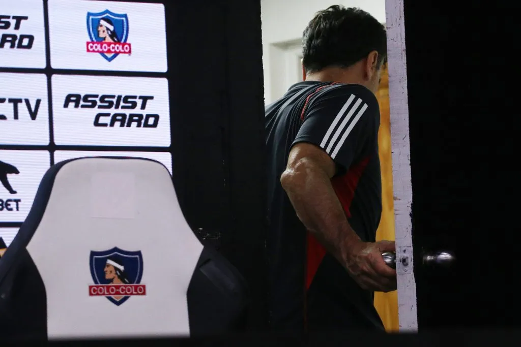 Que no vuelva más: eso piden en Colo Colo tras la decisión de Quinteros | Photosport