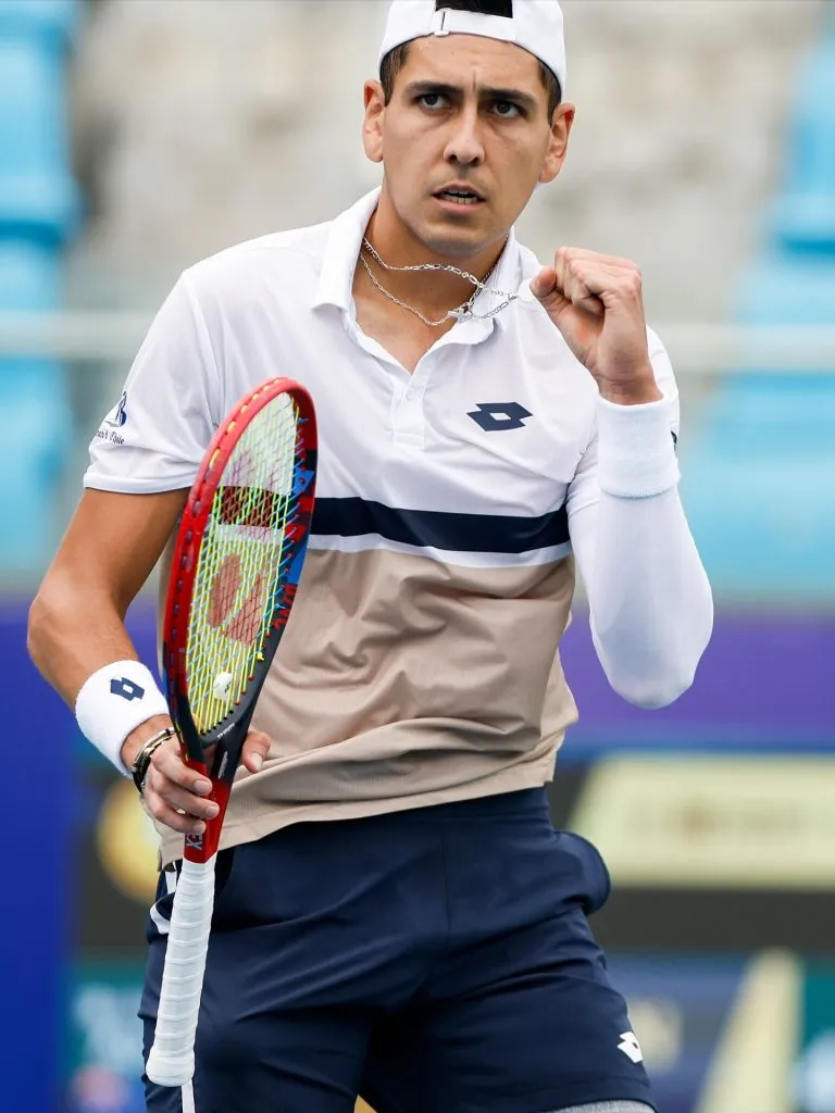 Alejandro Tabilo venció a Christpher O’Connell y buscará meterse en la final del ATP de Chengdú. Foto: Chengdú Open.